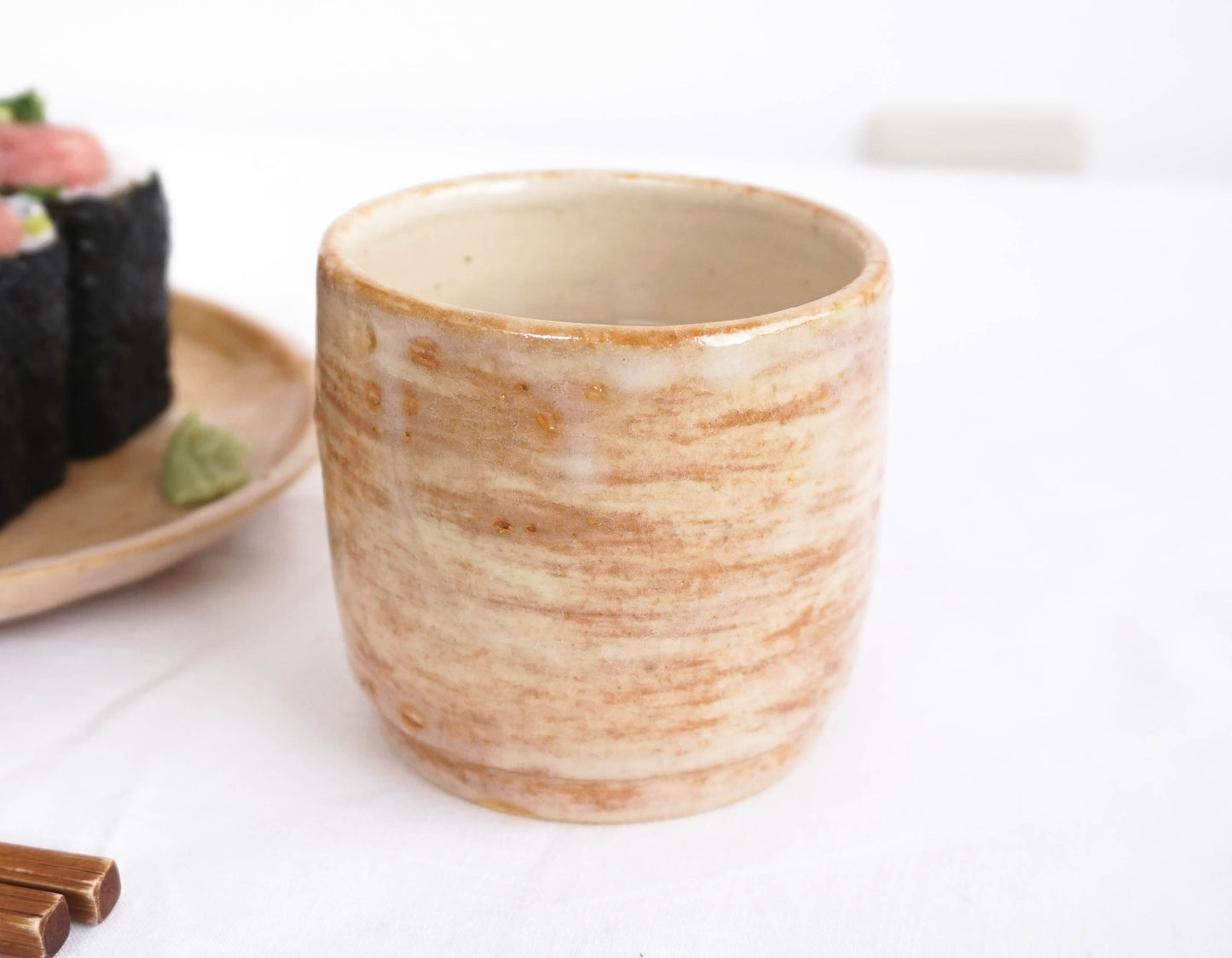 プリミティブなマグカップ