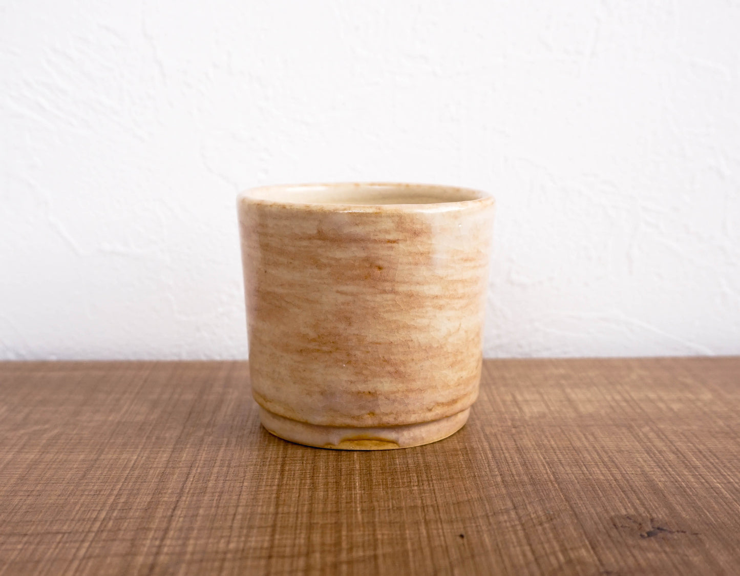 プリミティブなマグカップ