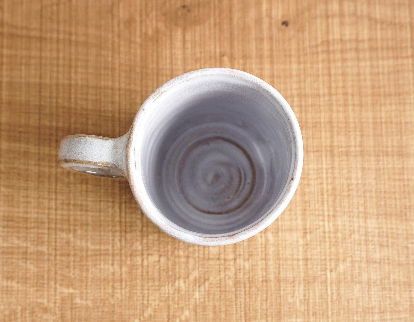 貝のマグカップ