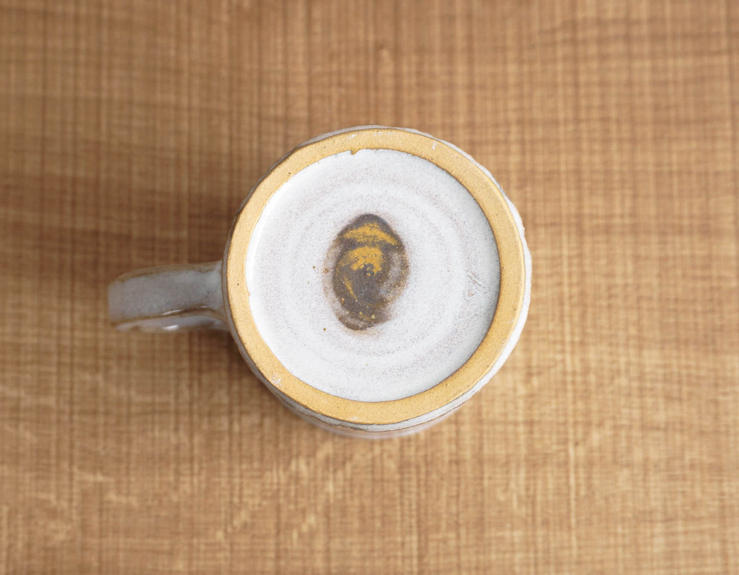 貝のマグカップ