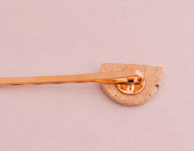 ラーメン鉢のヘアピン