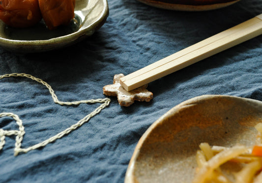 Sakura chopsticks rest No.1