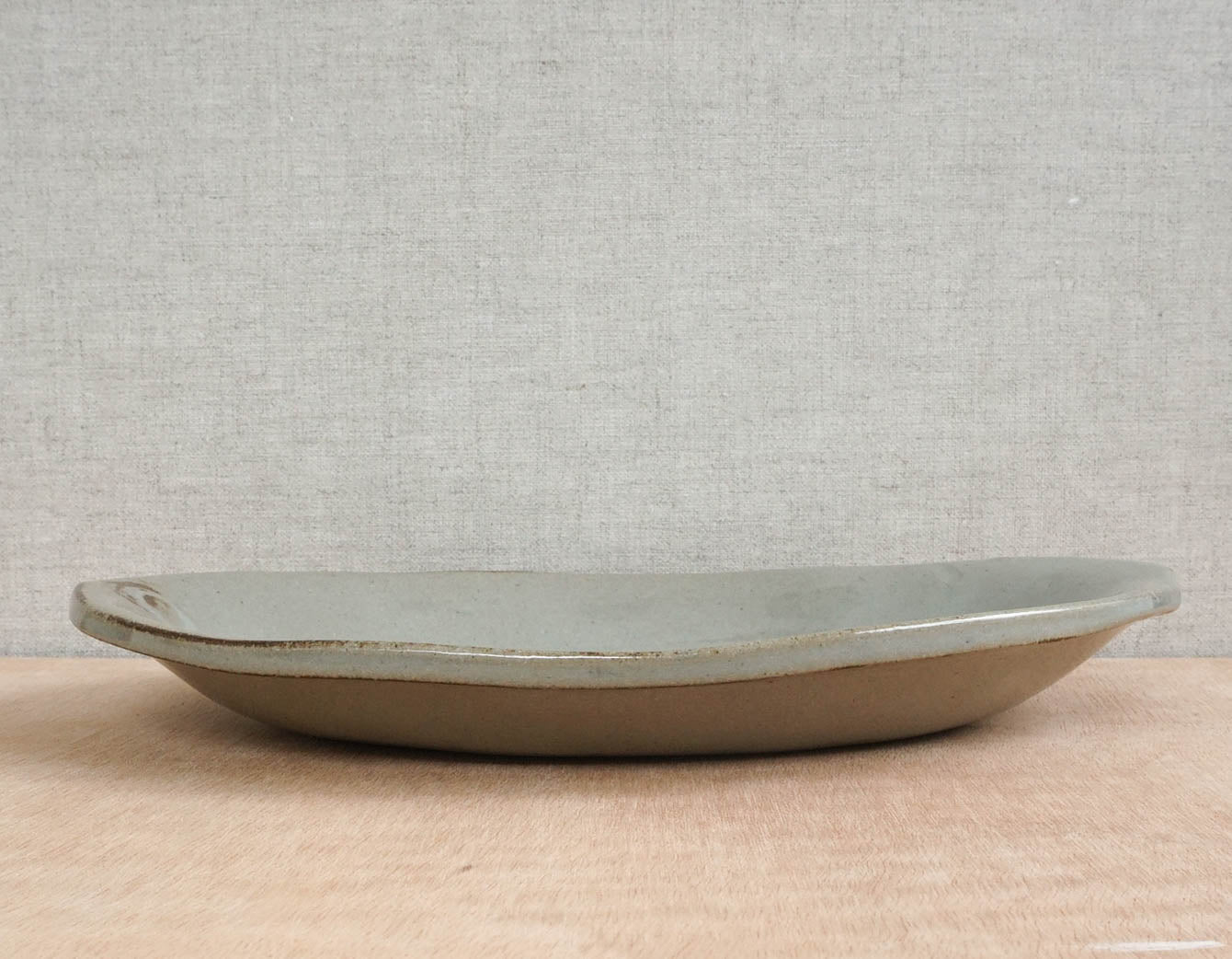 Oval-shaped plate