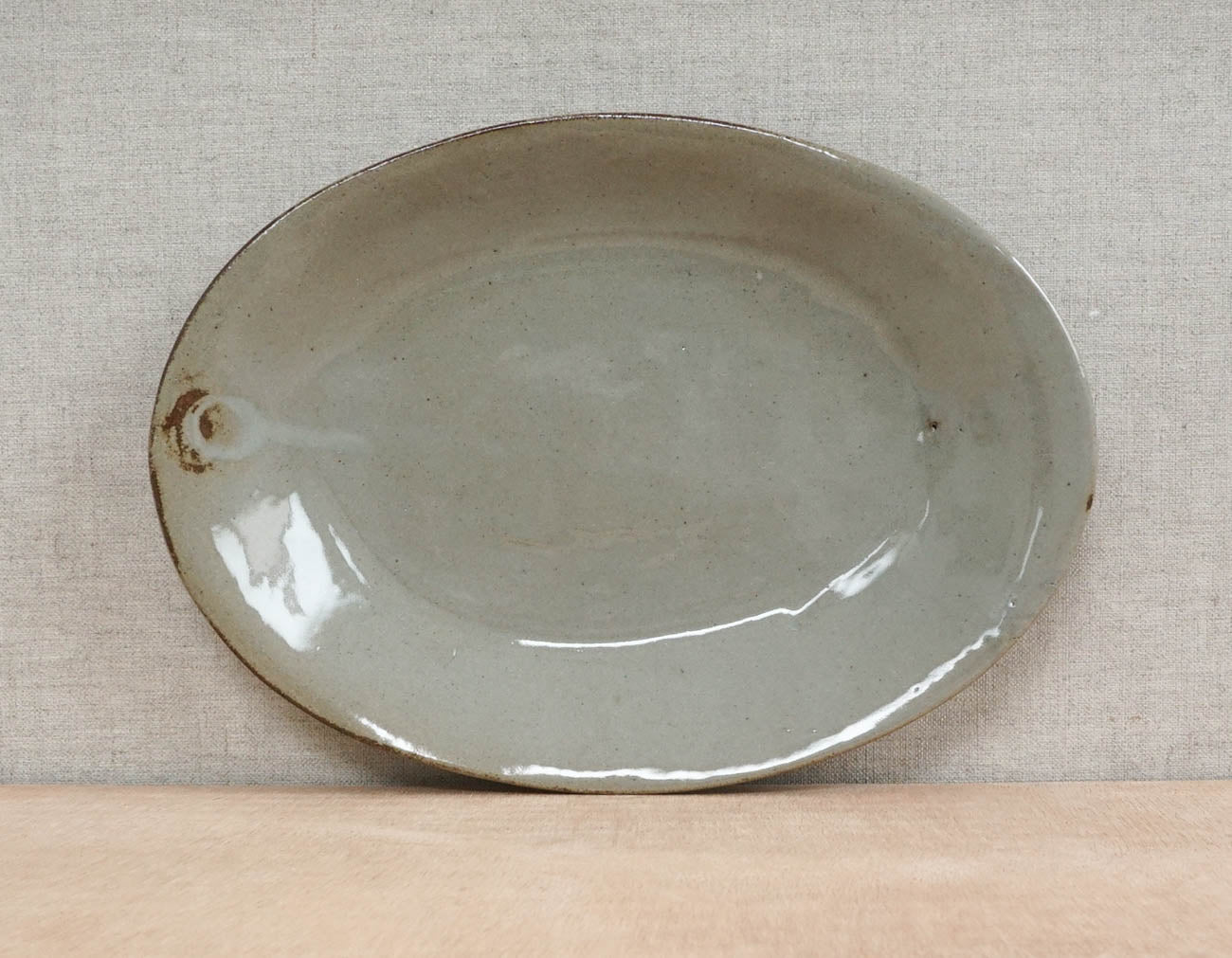 Oval-shaped plate